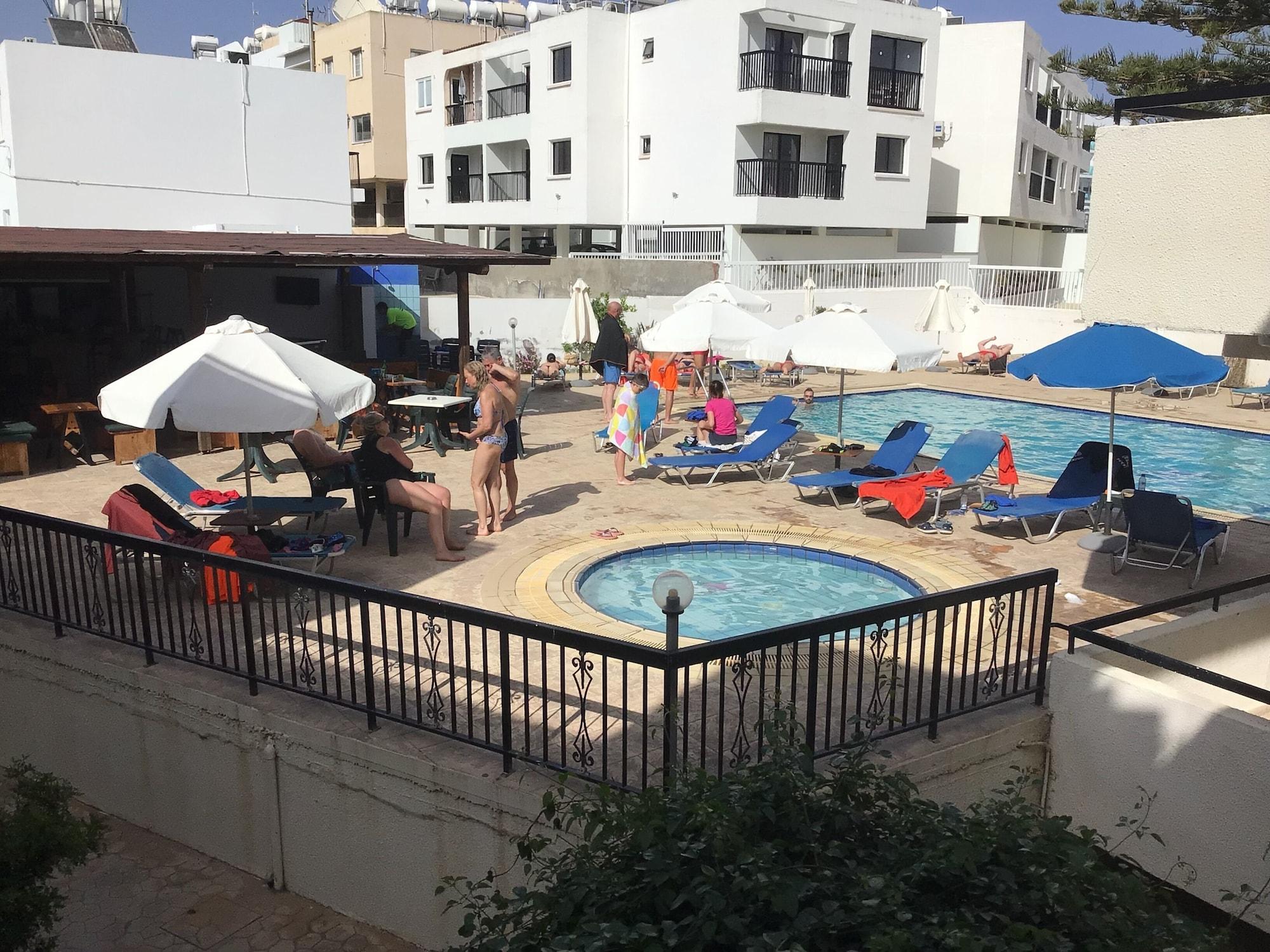 Florea Hotel Apartments Ayia Napa Exterior foto